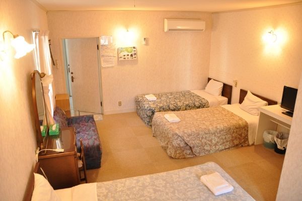 Shirahama Onsen Pension Pocket (Shirahama-cho)